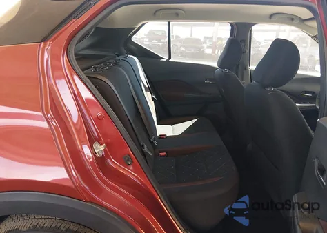 2018 Nissan Kicks Sr из США, поврежденный, VIN 3N1CP5CU9JL527014